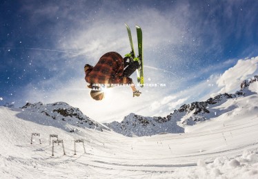问鼎娱乐下载-西班牙人客场大胜，稳定中下游位置，西班牙人主场叫什么